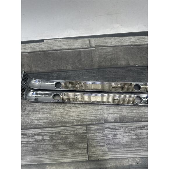 Left Valve Cover Emblems Set Goldwing GL1800 01-17 Cylinder Head Genuine Honda - Picture 12 of 12